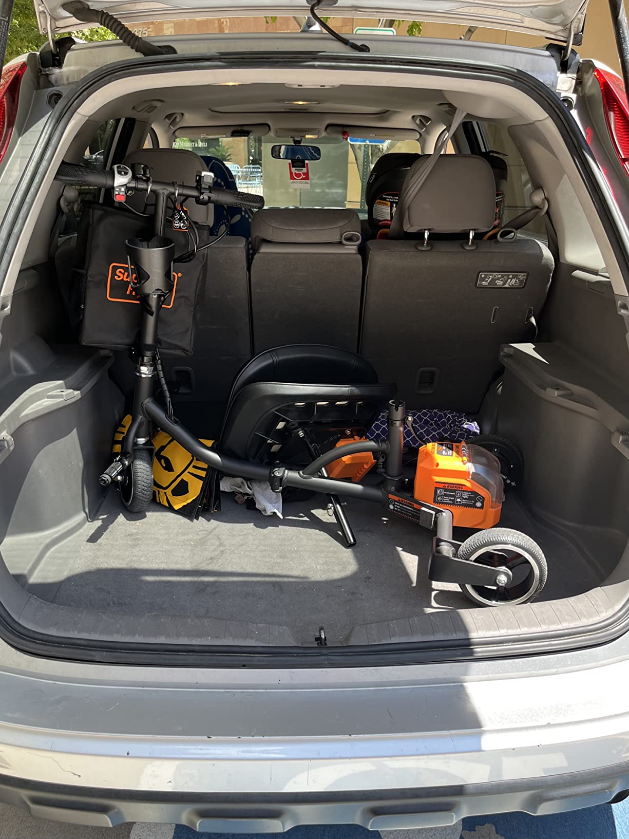 【Sports&Outdoors】SuperHandy 3 Wheel Folding Mobility Scooter - Electric Powered, Lightest Available, Airline Friendly